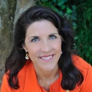 Meet your Posher, Leigh